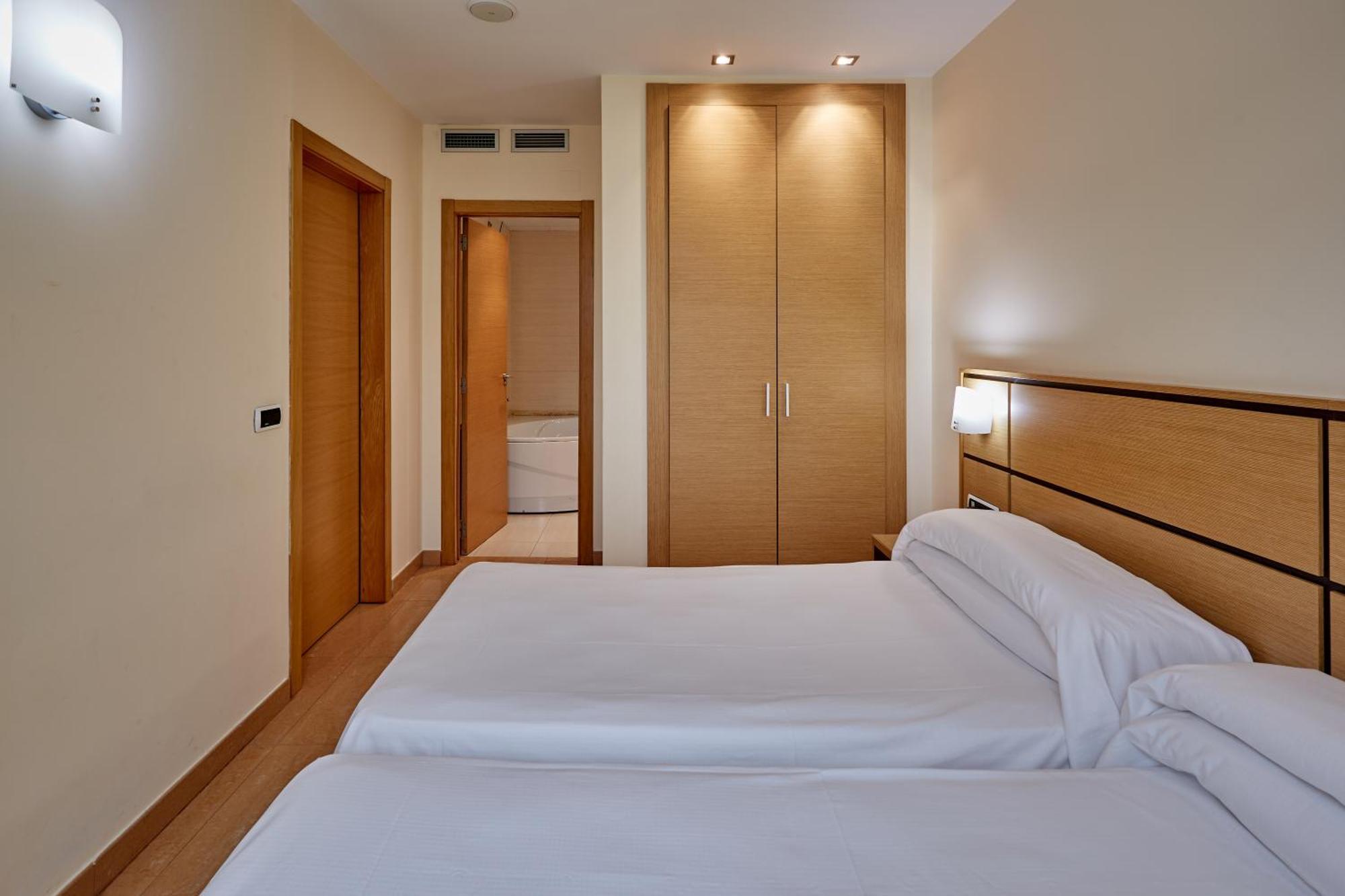 Dona Lola Otel Castellón de la Plana Dış mekan fotoğraf